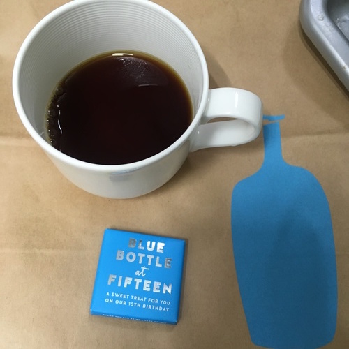 ブルーボトルコーヒー１５周年記念ブレンドのコーヒーを飲みました